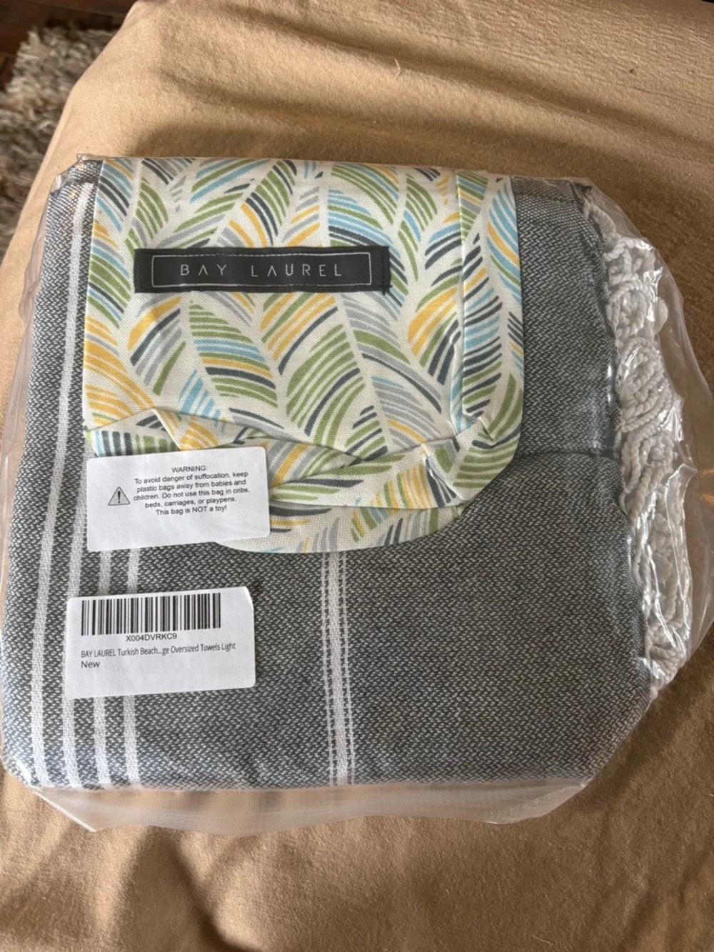NWT - Bay Laurel Turkish Towel with Travel Bag. XL 39”x71 still in wrapping
